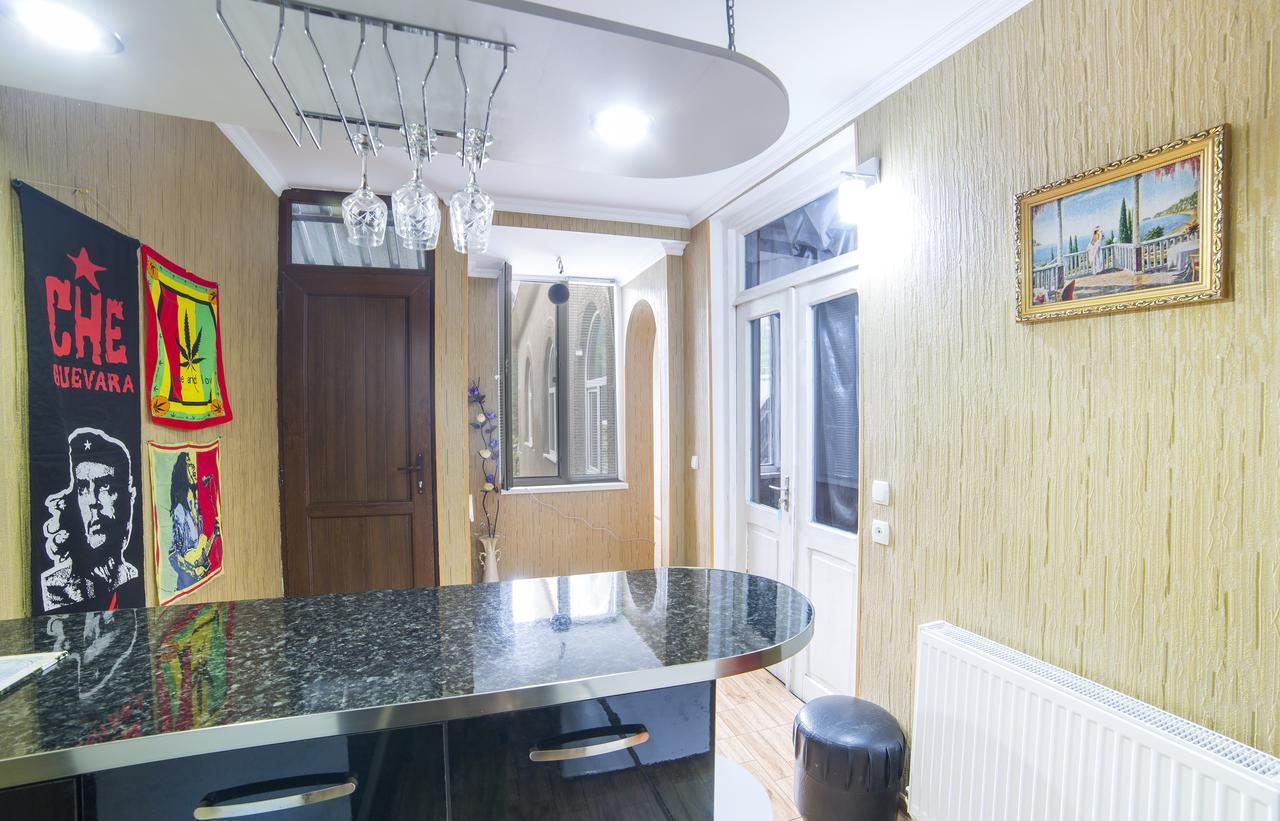 Anastasia Guesthouse Боржомі Екстер'єр фото