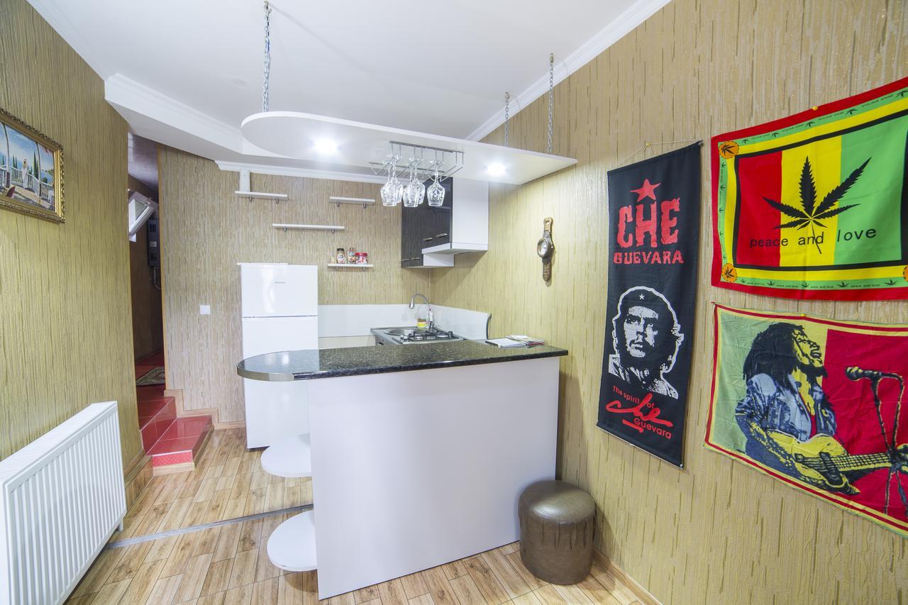 Anastasia Guesthouse Боржомі Екстер'єр фото